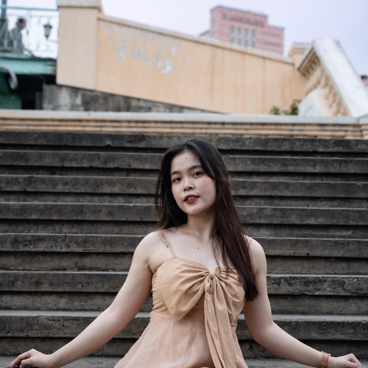 Portrait of Ari Kapoor meditation instructor